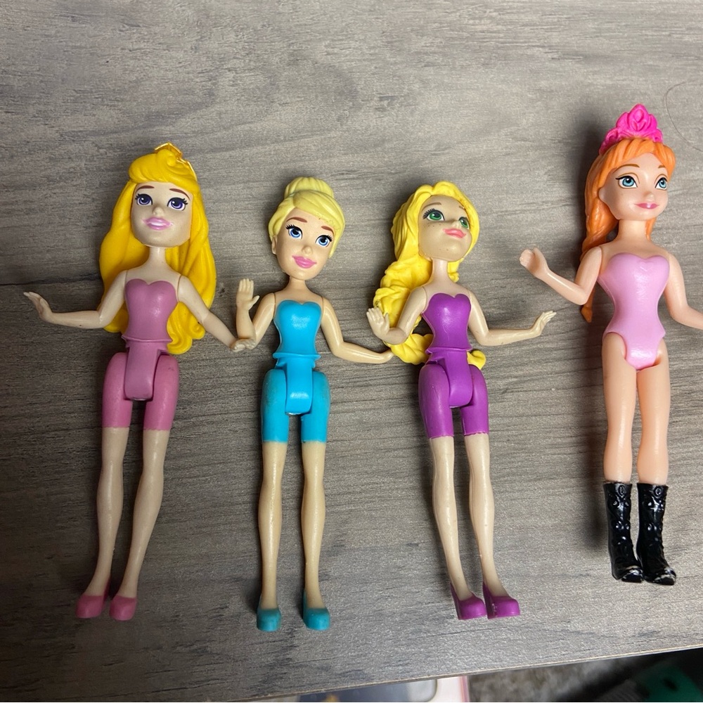 Set of 4 Polly Pocket & Disney Magic Clip Princess Dolls‎ 3.5”
